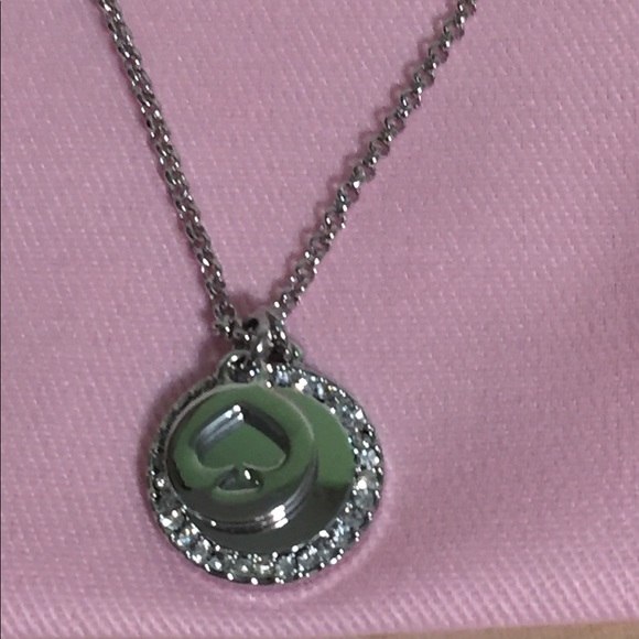 Kate Spade spot the Spade pave charm set 🆕 - Picture 3 of 12